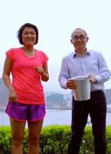 资讯《潘石屹张欣夫妇完成冰桶挑战》 图片 - 
